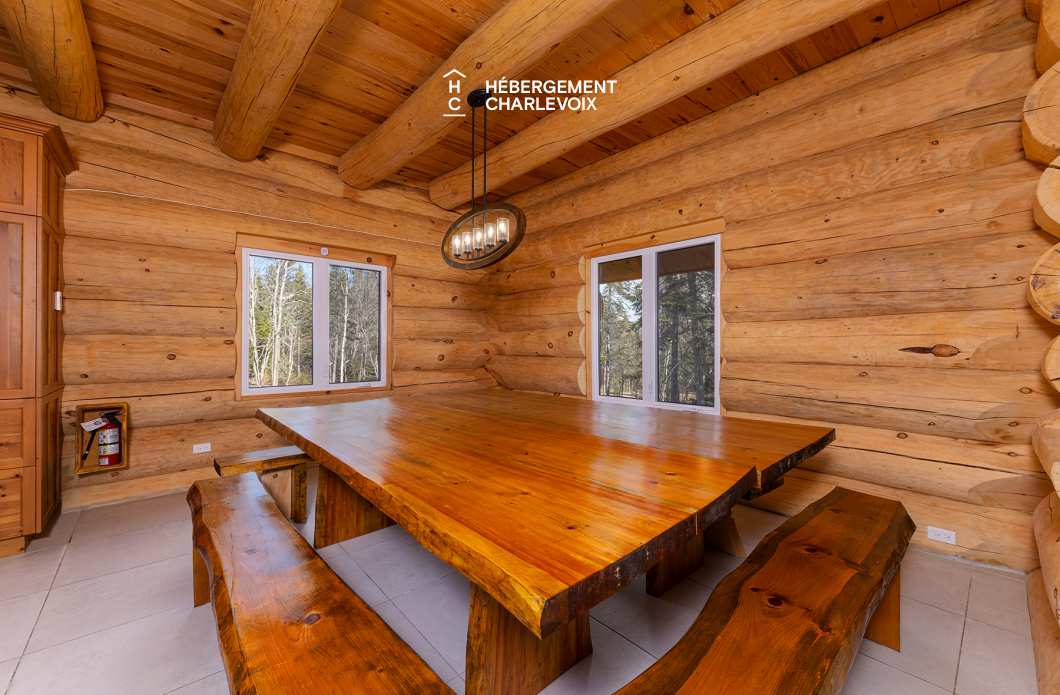 DUC-24 - Chalet en bois rond pour 18 personnes