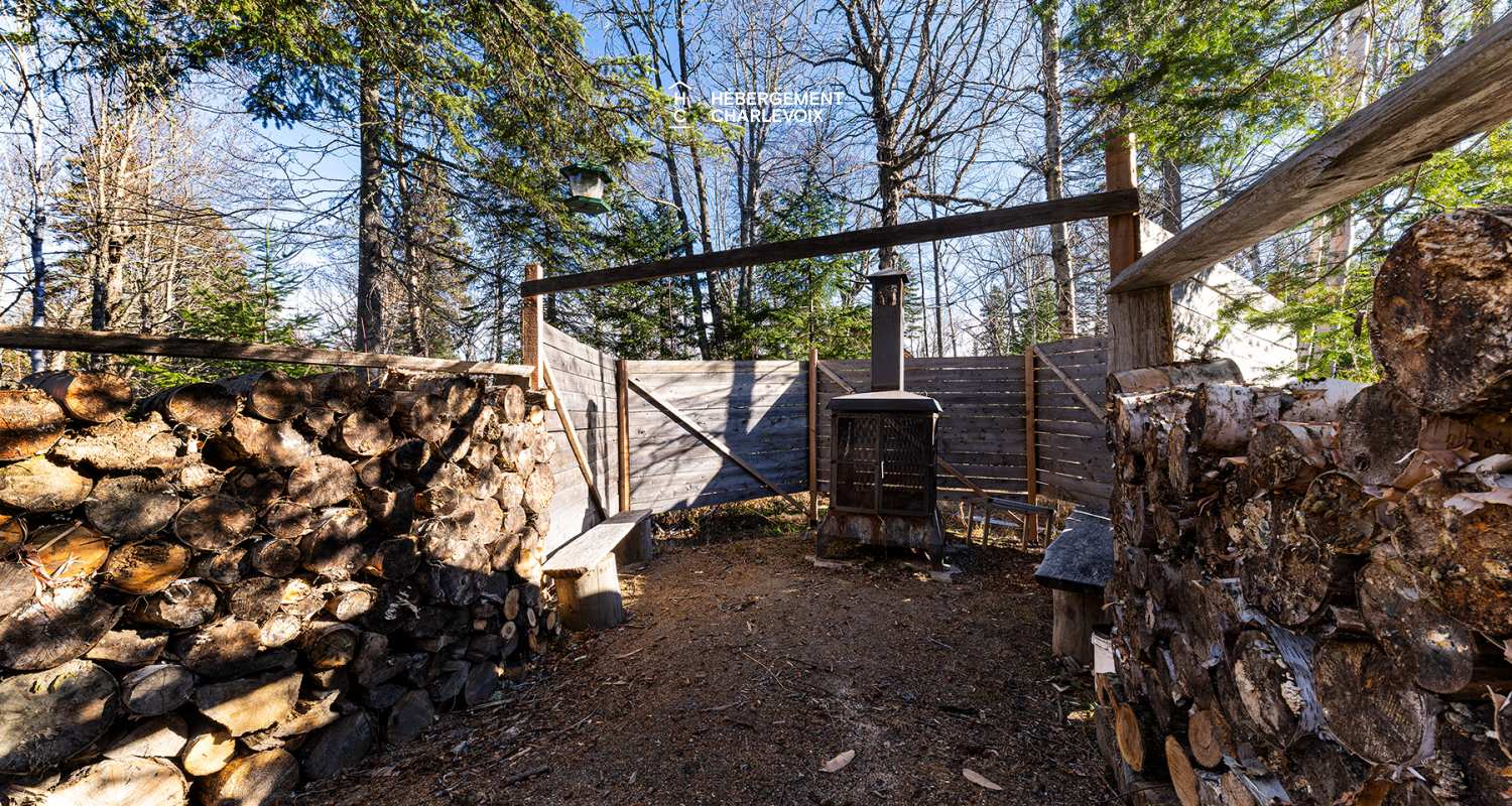 DUC-24 - Log cabin for 18 people