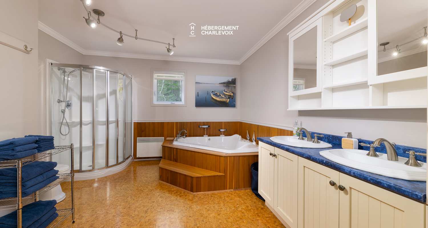 EAU- 318 - La vue est magnifique sur le Fleuve St-Laurent.