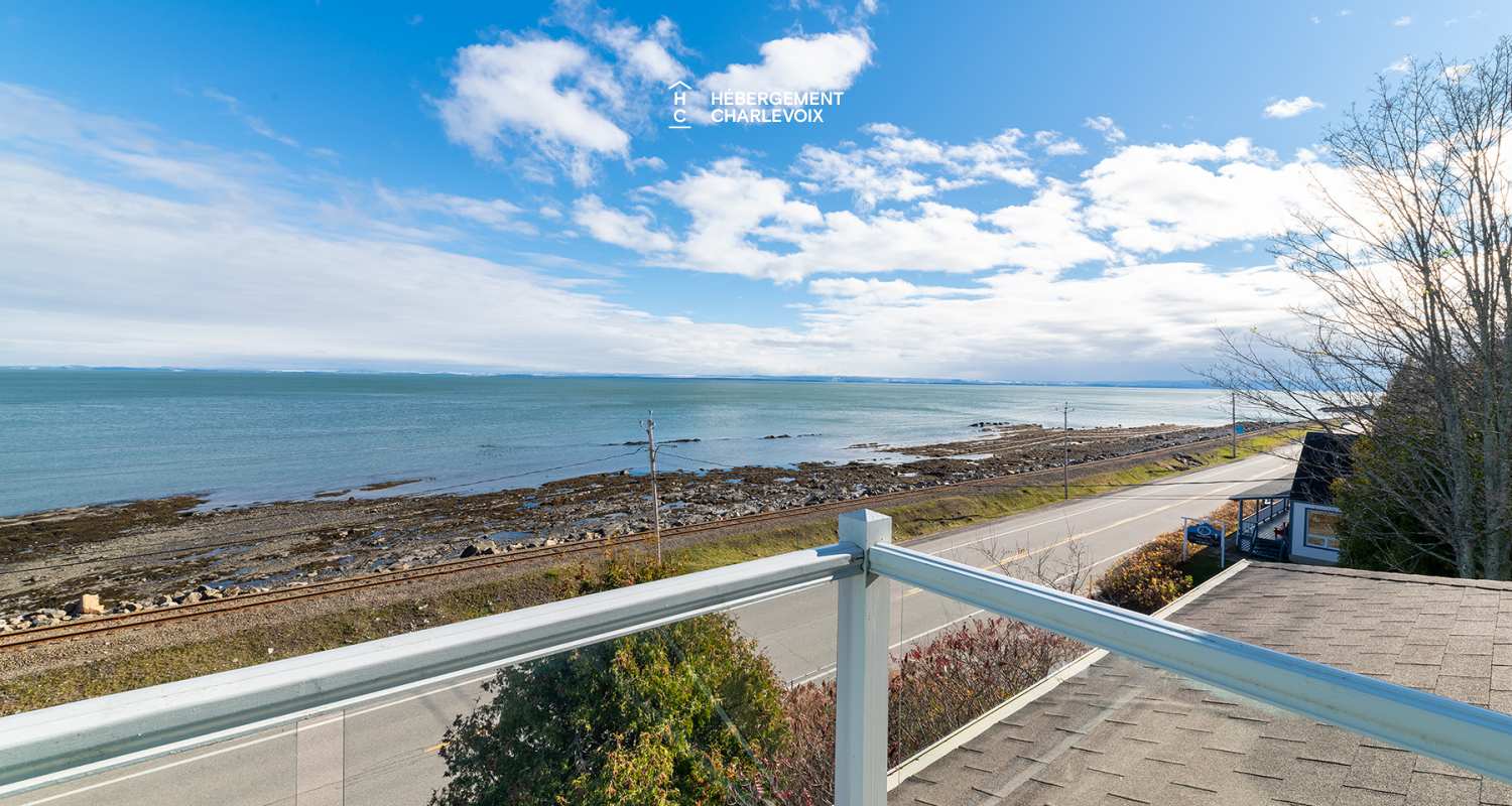 EAU- 318 - La vue est magnifique sur le Fleuve St-Laurent.