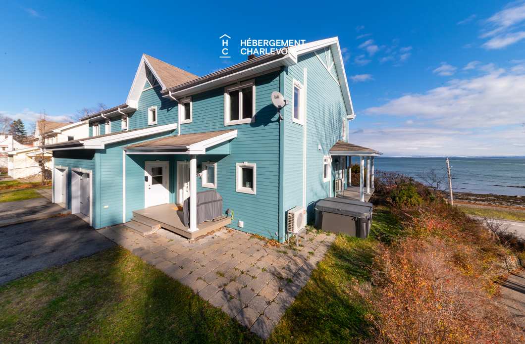 EAU- 318 - La vue est magnifique sur le Fleuve St-Laurent.