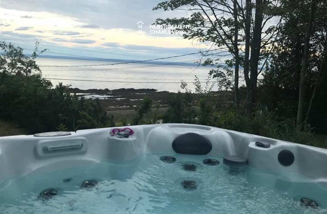 EAU- 318 - La vue est magnifique sur le Fleuve St-Laurent.