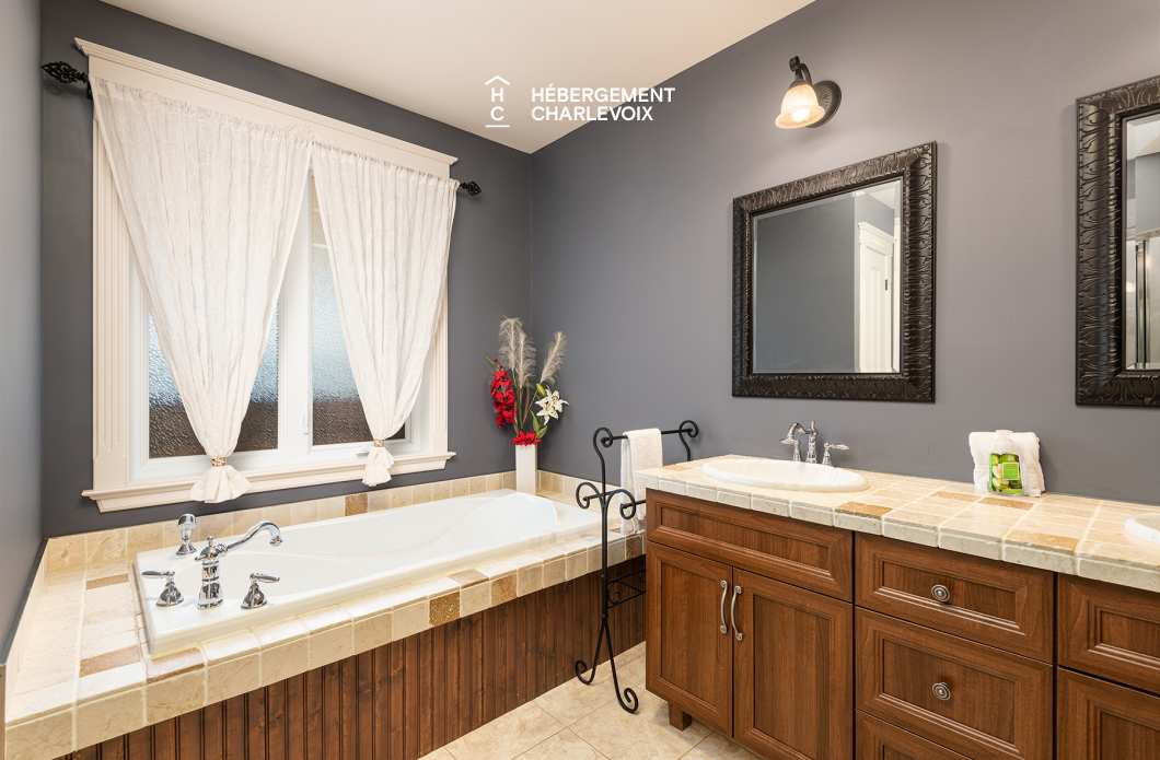 ESC-219 - An open kitchen for gourmet moments