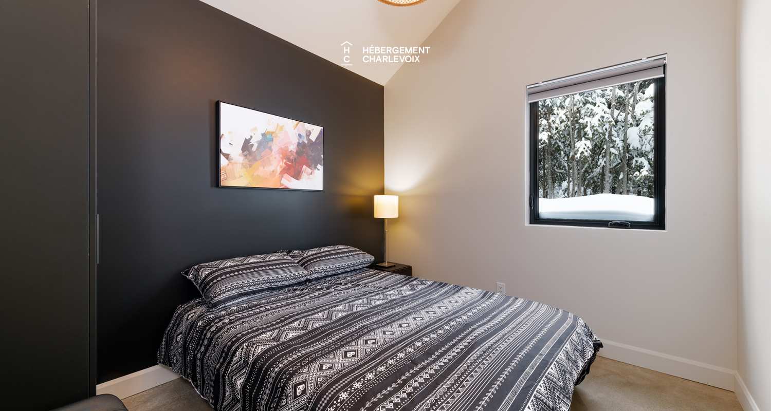 EVO-38 - Havre de paix qui cède toute sa place à la nature charlevoisienne !