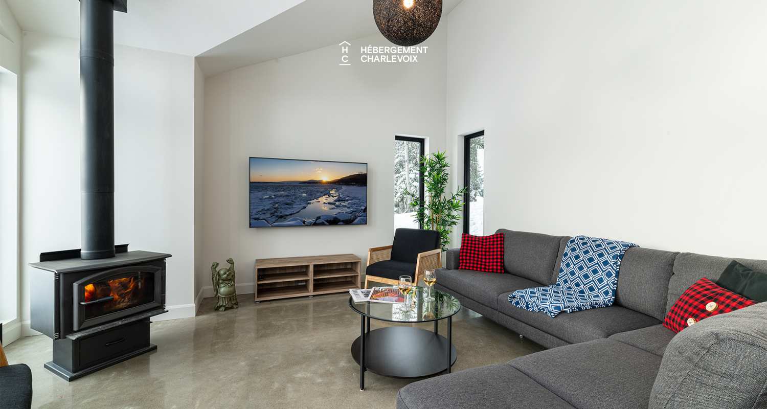 EVO-38 - Havre de paix qui cède toute sa place à la nature charlevoisienne !