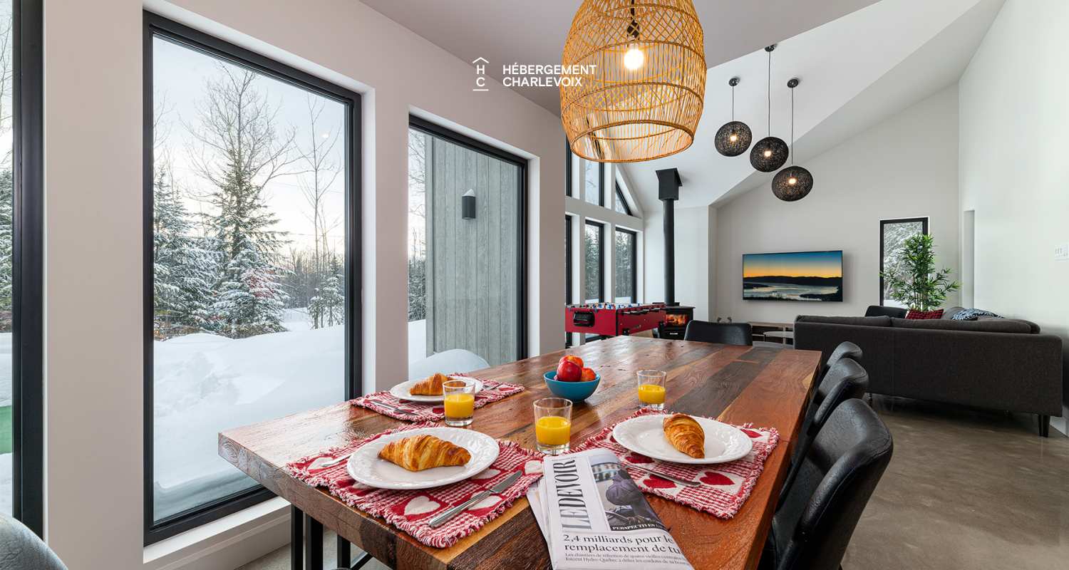 EVO-38 - Havre de paix qui cède toute sa place à la nature charlevoisienne !