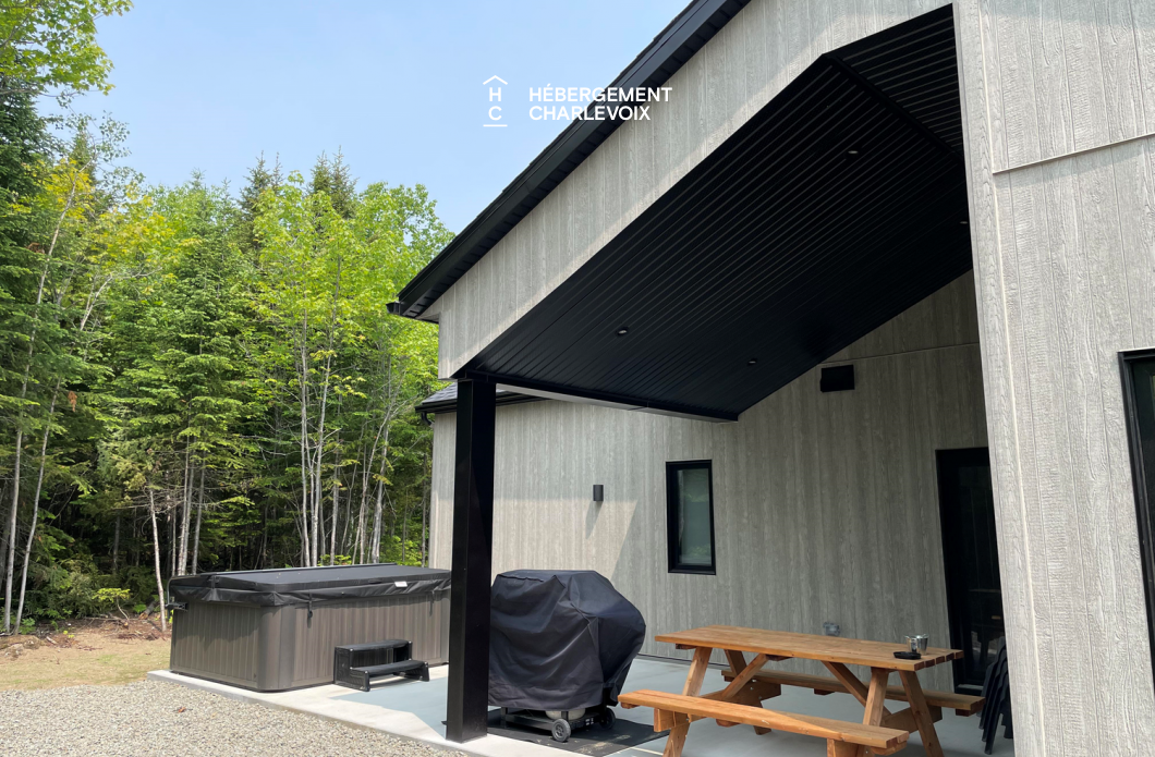 EVO-38 - Quiet and Relaxing place with covered terrace