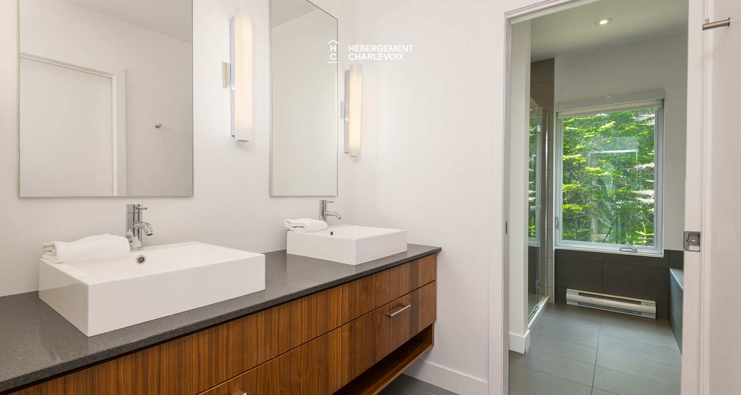 FOR-12 - A chalet with ski slopes nearby