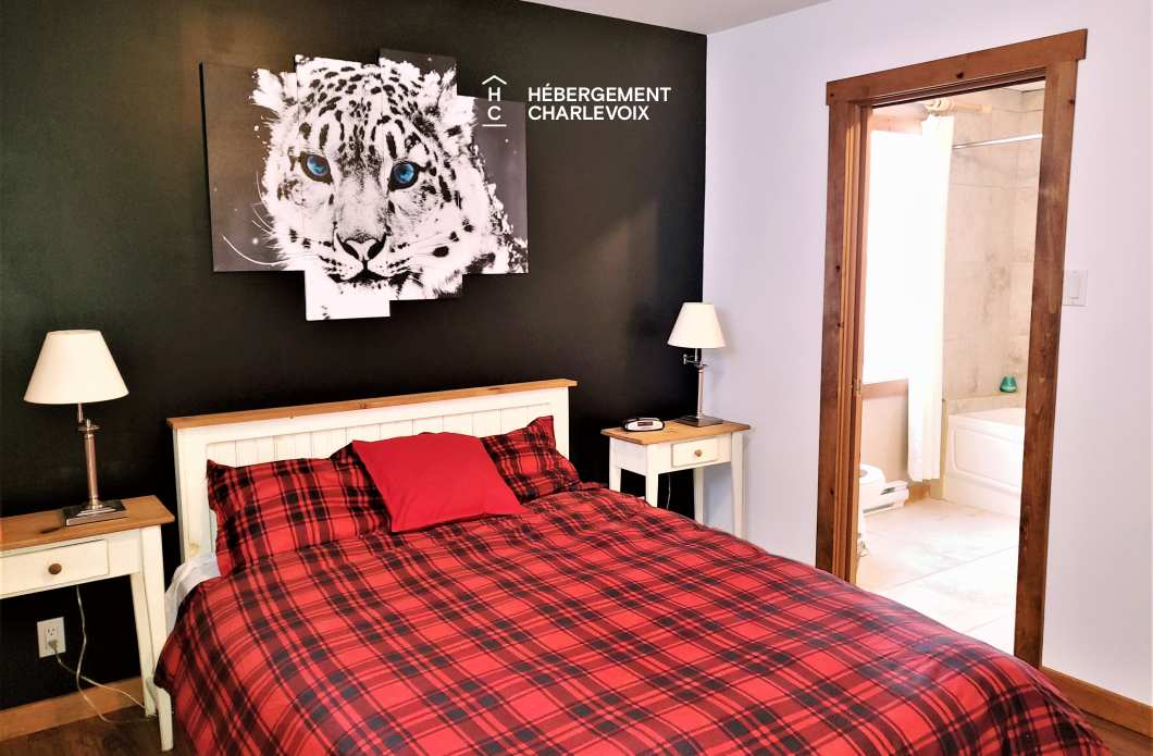 FOR-141 - Le plaisir vous attend !  SPA, sauna, vue sur le fleuve...