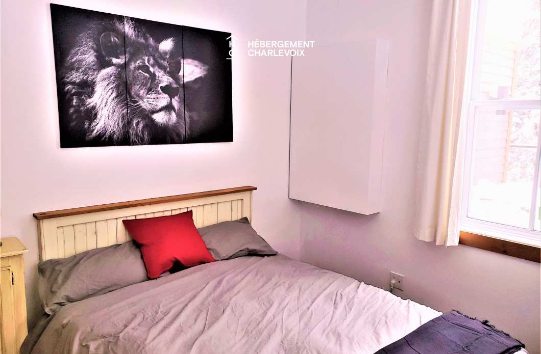 FOR-141 - Le plaisir vous attend !  SPA, sauna, vue sur le fleuve...