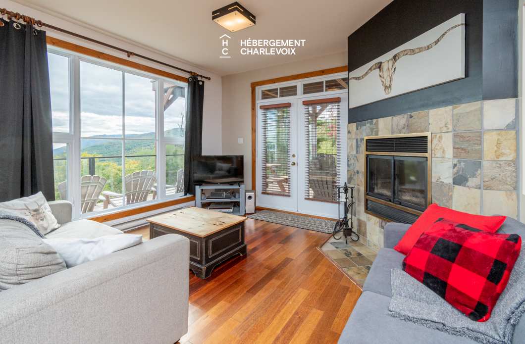 FOR-141 - Le plaisir vous attend !  SPA, sauna, vue sur le fleuve...