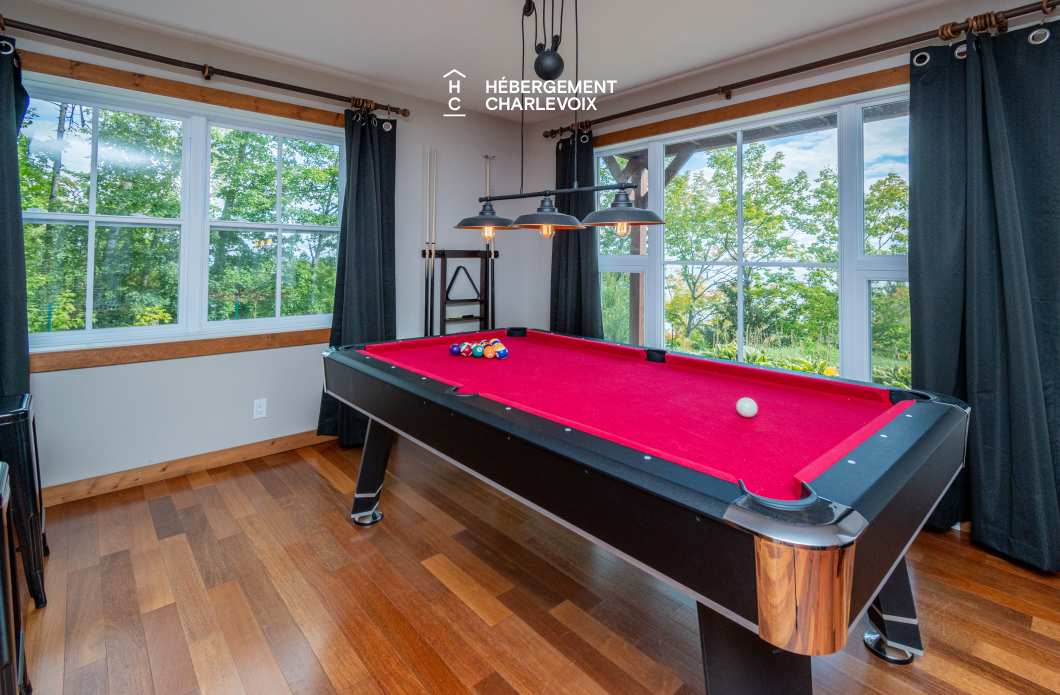FOR-141 - Le plaisir vous attend !  SPA, sauna, vue sur le fleuve...