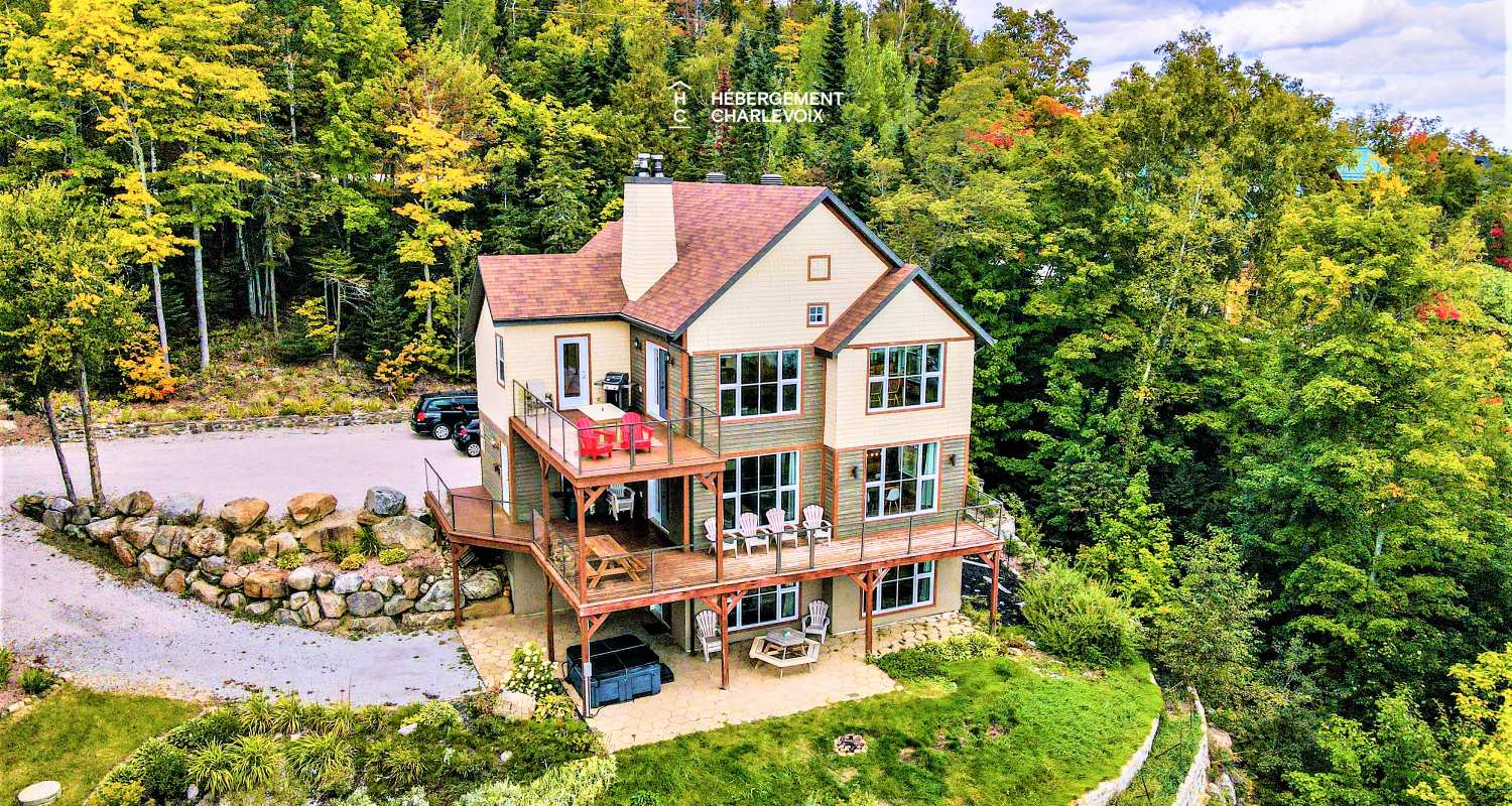 FOR-141 - Le plaisir vous attend !  SPA, sauna, vue sur le fleuve...