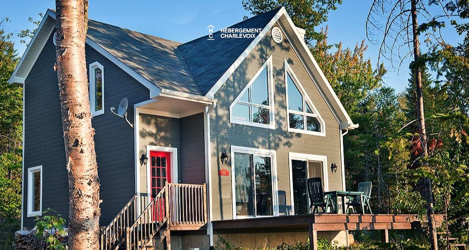 FRE-18 - Mountain refuge in a wild atmosphere