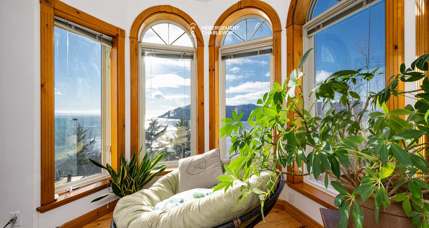 HAV-6 - Vue majestueuse sur le fleuve St-Laurent!