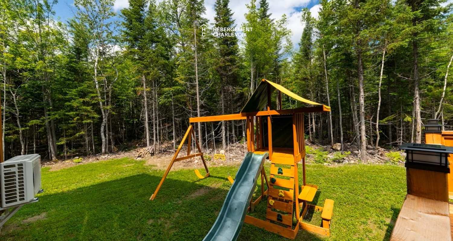 JAS-207 - Private sanctuary in Charlevoix near activities