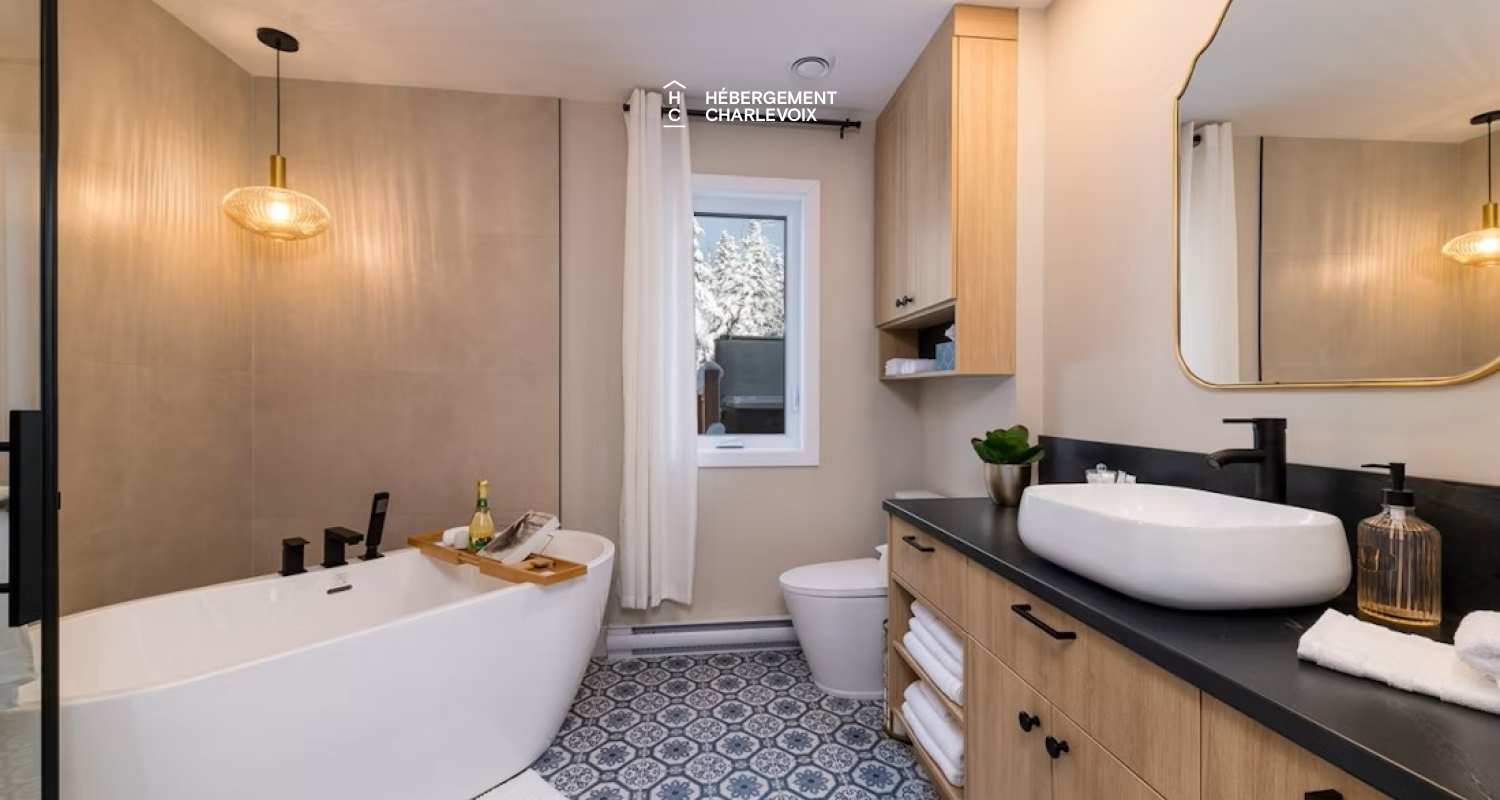 JAS-207 - Private sanctuary in Charlevoix near activities