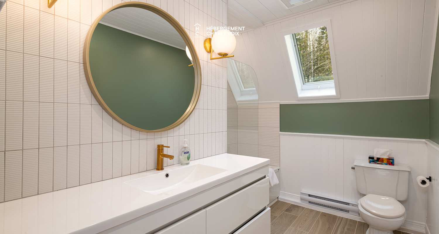 JAU-1060 - Typical bucolic house of Charlevoix