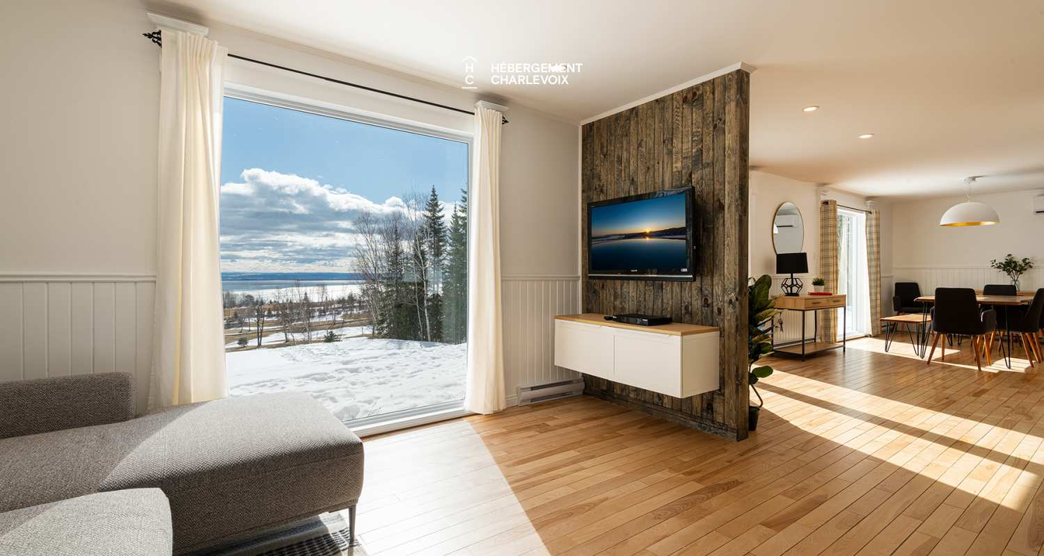 JAU-1060 - Typical bucolic house of Charlevoix