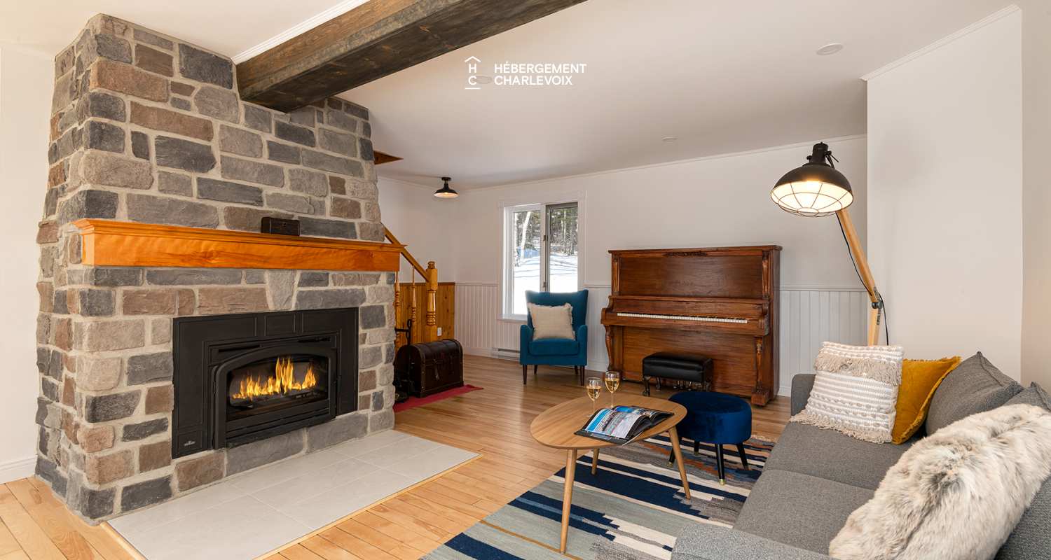 JAU-1060 - Typical bucolic house of Charlevoix