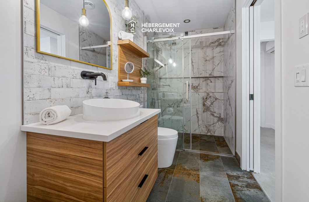 LEZ-48 - Nouveau chalet, prix de lancement.