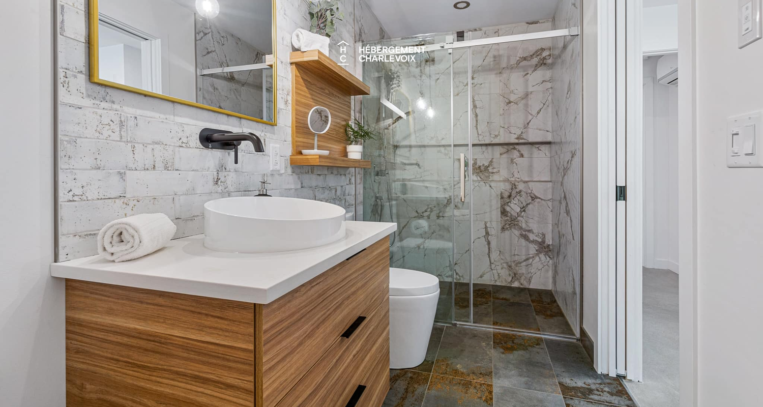 LEZ-48 - Nouveau chalet, prix de lancement.