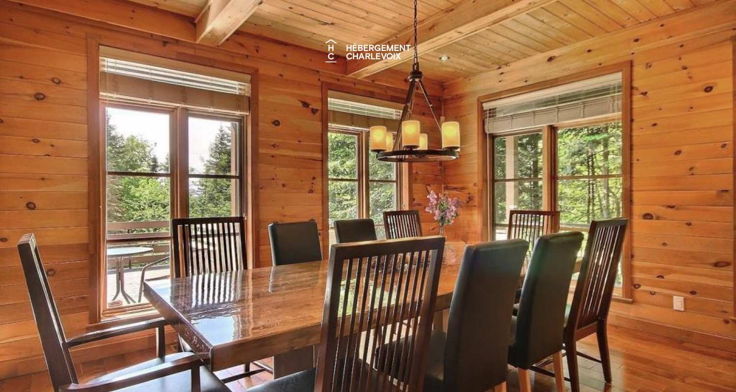 LOR-14 - Spacious terrace with a spa