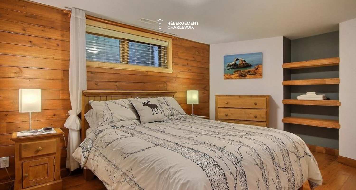 LOR-14 - Spacious terrace with a spa