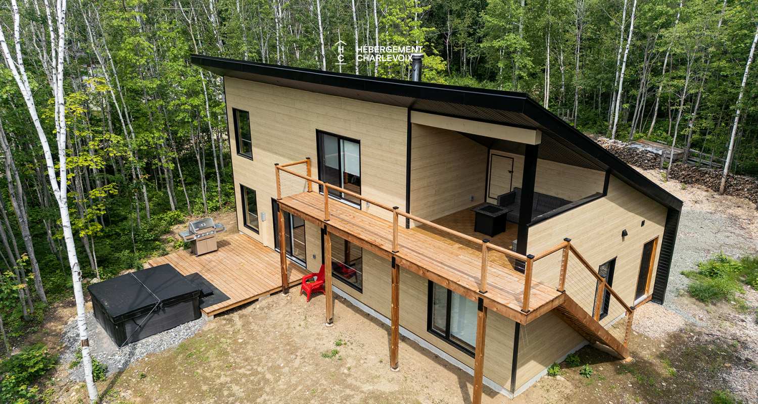 LUM-27 - Dream location to explore Charlevoix