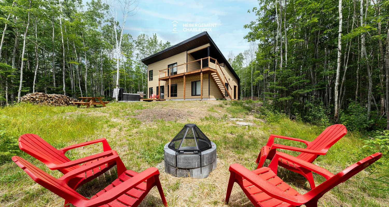 LUM-27 - Dream location to explore Charlevoix