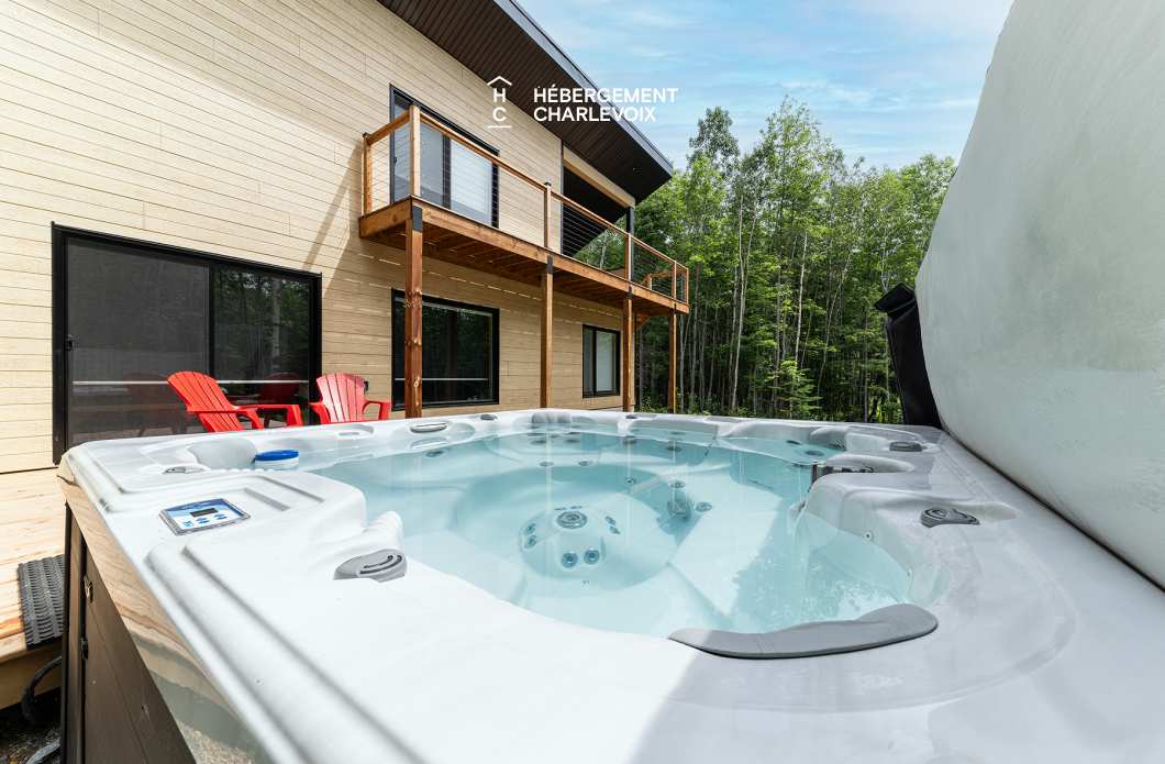 LUM-27 - Dream location to explore Charlevoix