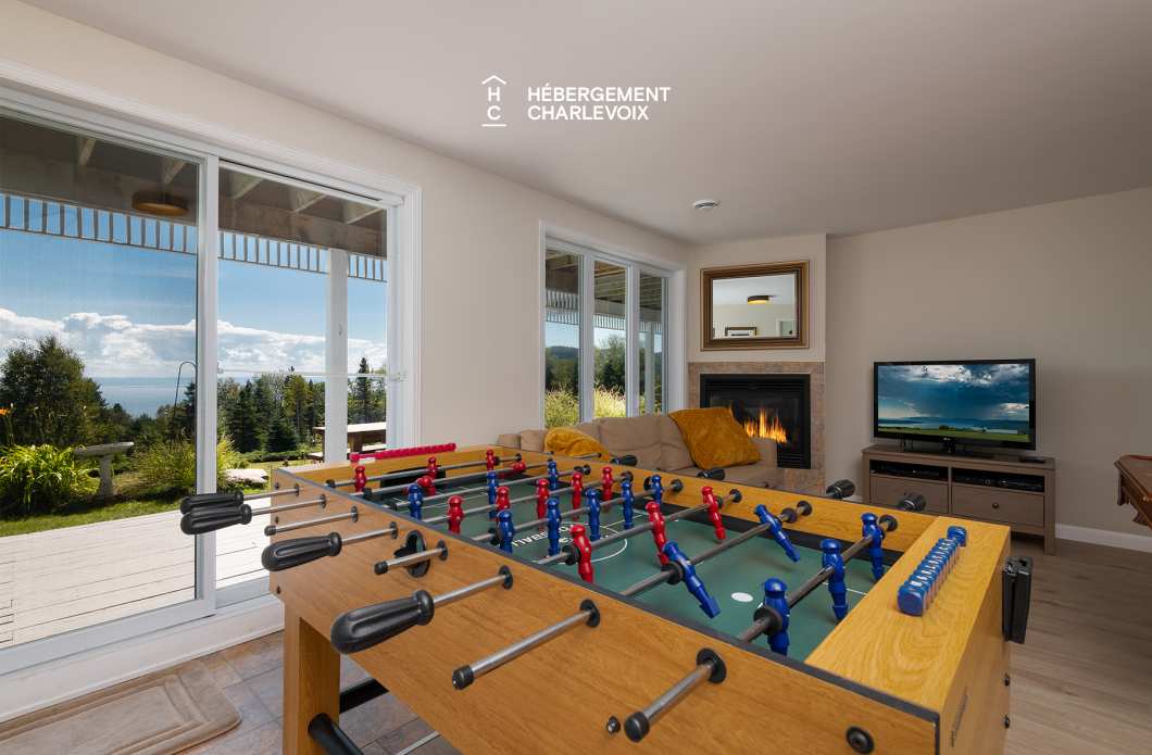 MAR-271 - Inviting Villa with breathaking views: Perfect for gatherings and exploring beautiful Charlevoix!