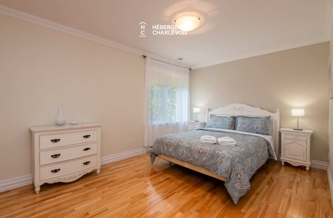 MAR-271 - Inviting Villa with breathaking views: Perfect for gatherings and exploring beautiful Charlevoix!