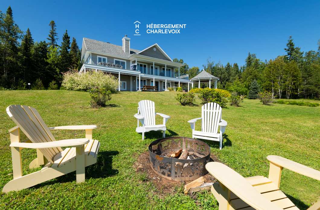 MAR-271 - Inviting Villa with breathaking views: Perfect for gatherings and exploring beautiful Charlevoix!