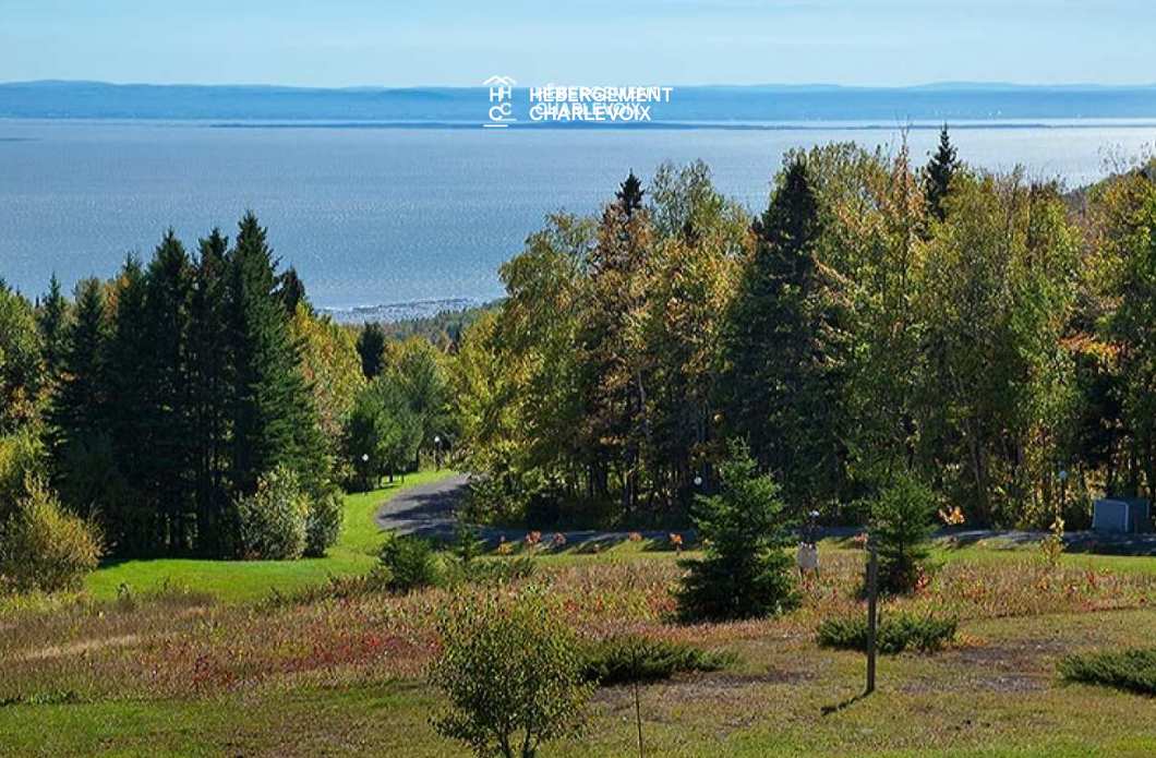 MAR-271 - Inviting Villa with breathaking views: Perfect for gatherings and exploring beautiful Charlevoix!