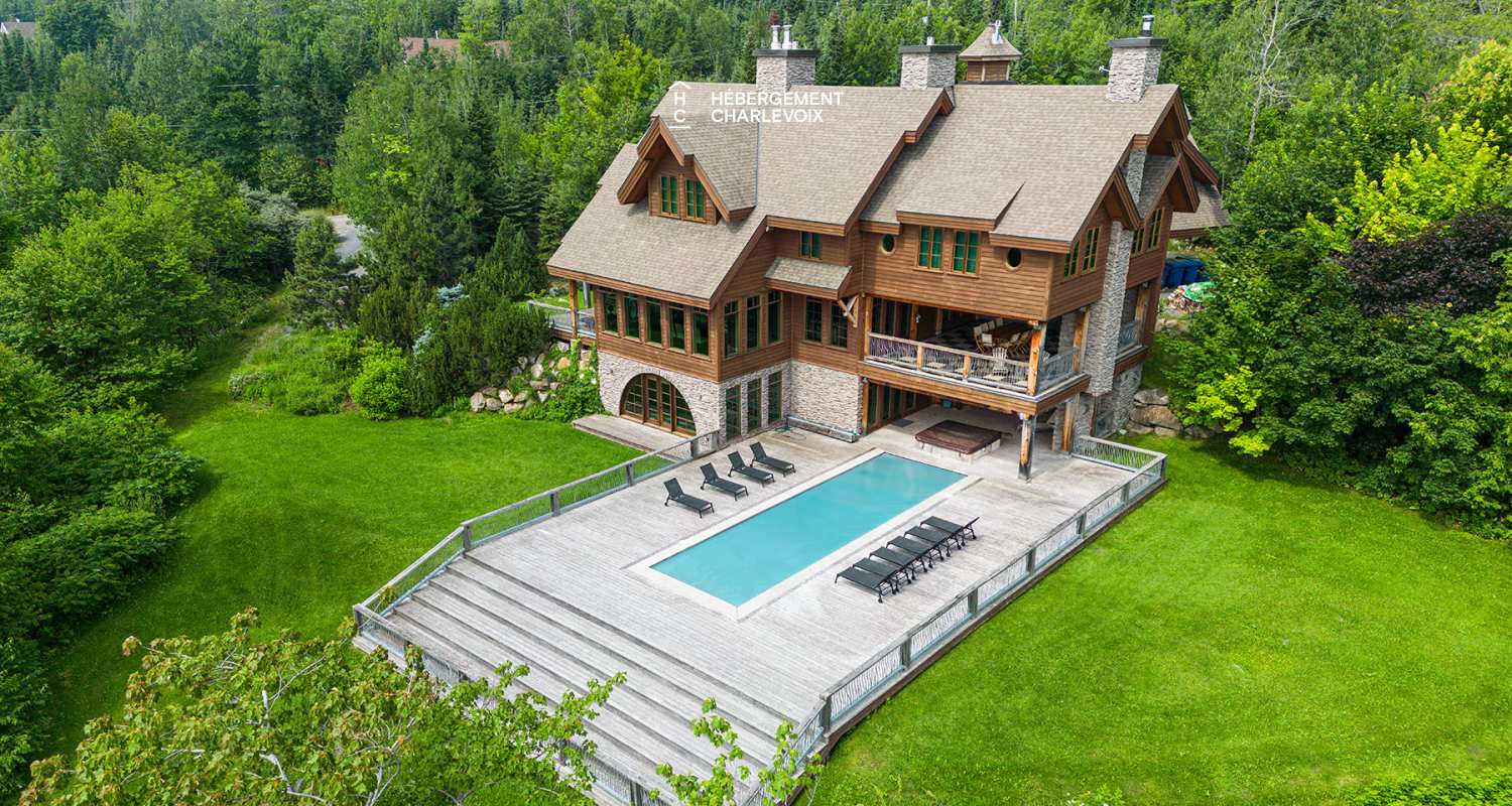 MAR-45 - Prestigious villa of 6000 square feet