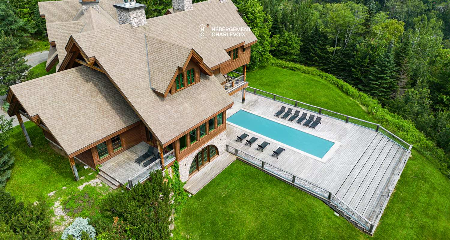 MAR-45 - Prestigious villa of 6000 square feet