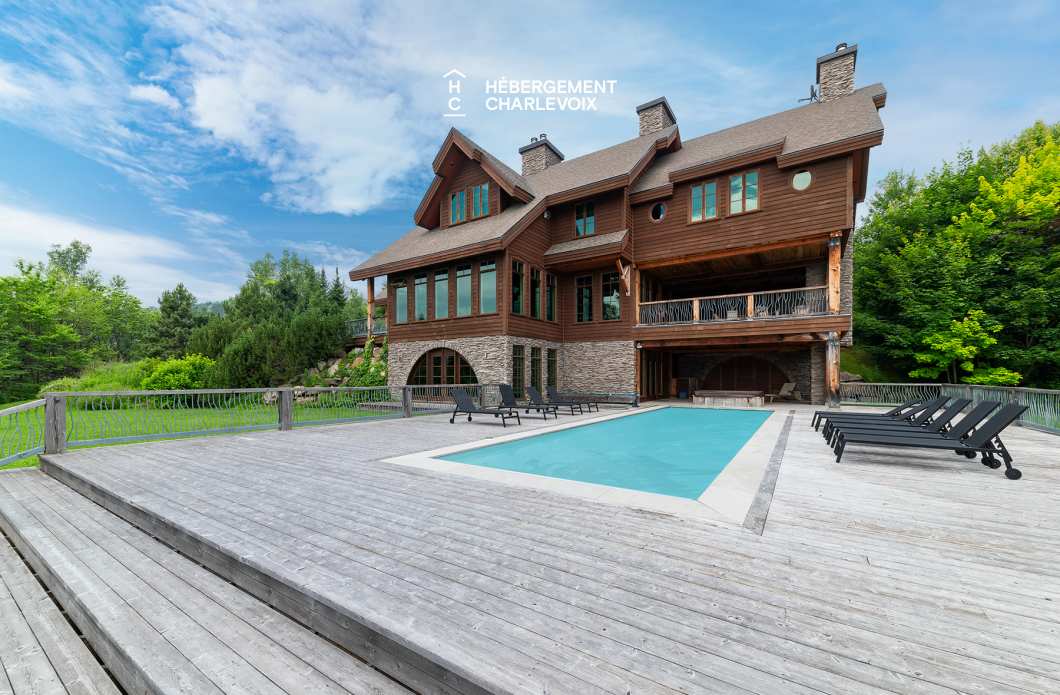 MAR-45 - Prestigieuse villa de 6000 pieds carrés