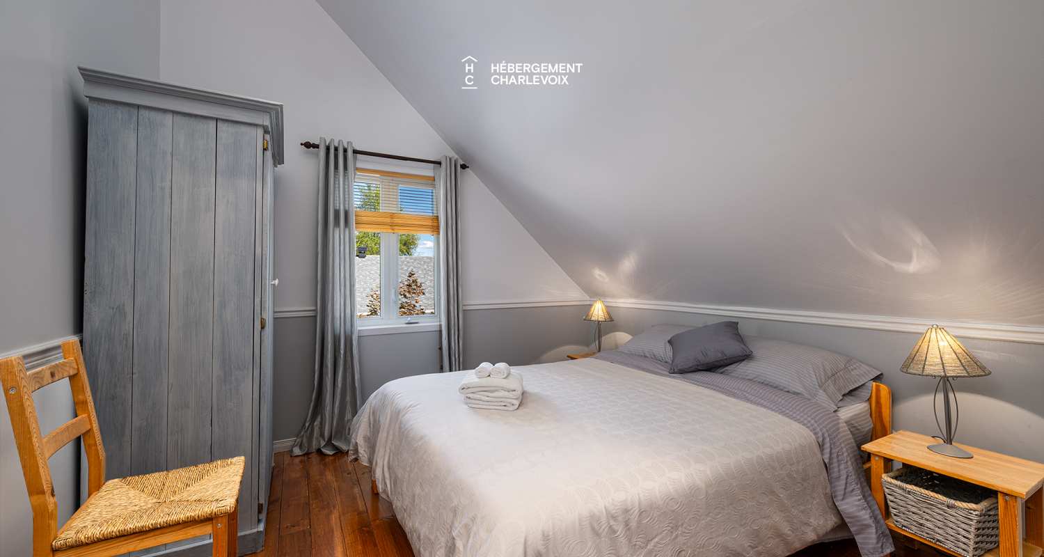 MAS-727 - Warm house on the edge of the St. Lawrence