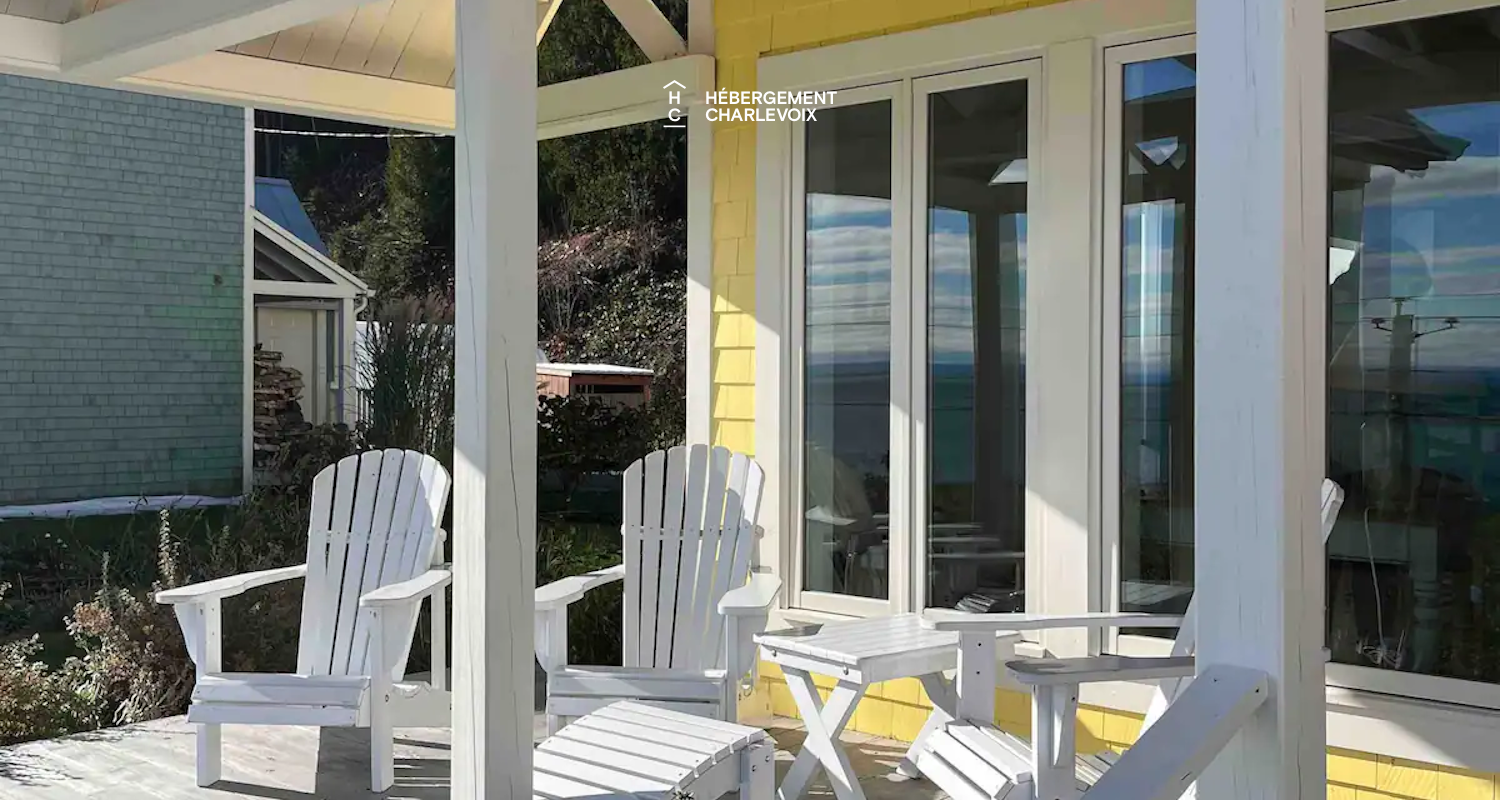 MER-294 - Un petit paradis avec une vue incroyable sur le Fleuve St-Laurent tout au long de l'année! 