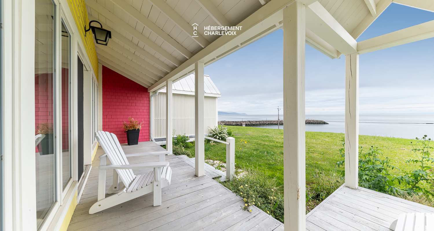 MER-294 - Un petit paradis avec une vue incroyable sur le Fleuve St-Laurent tout au long de l'année! 