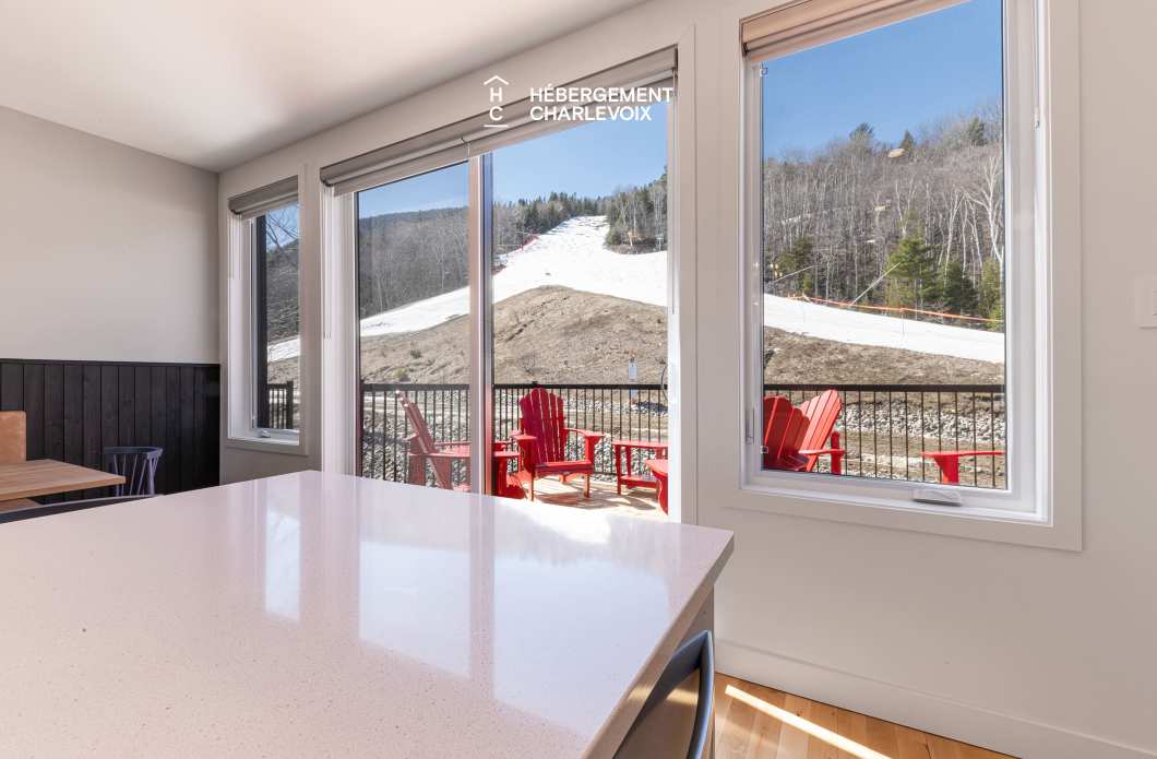 Chalet Grande-Pointe 10 - Is located at less than 200 meters from the chairlift