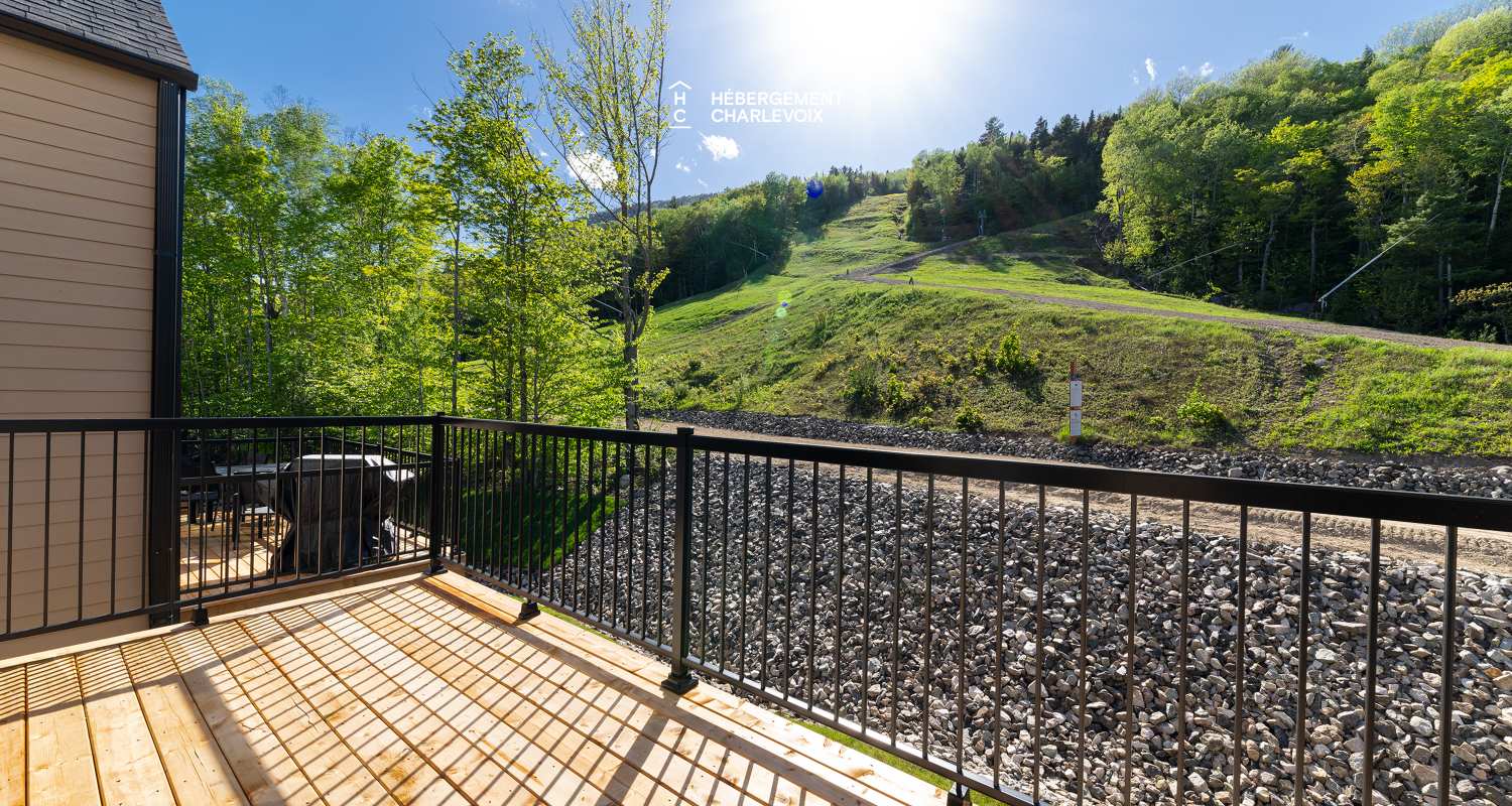 Chalet Grande-Pointe 12 - Is located at less than 200 meters from the chairlift