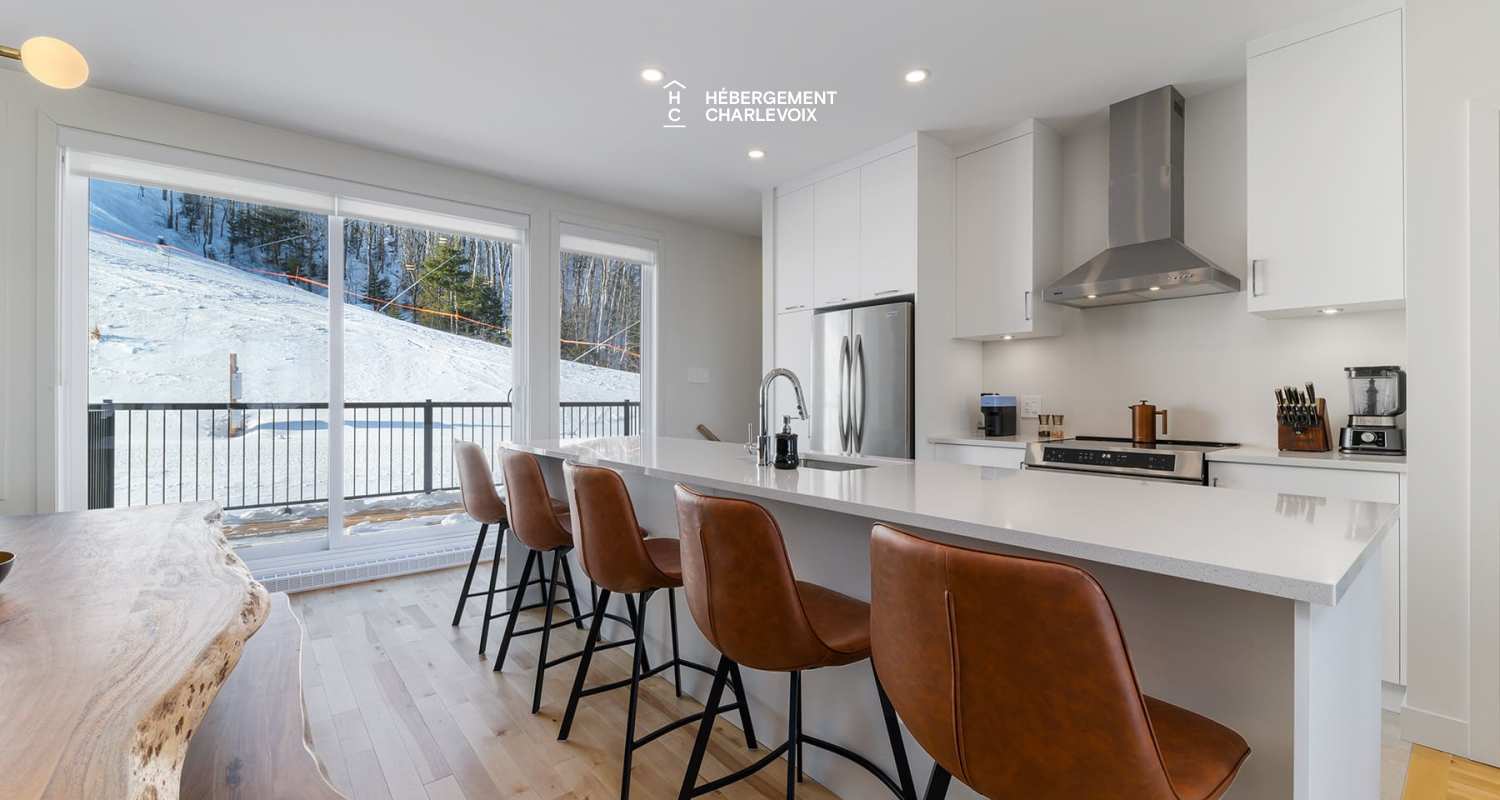 Chalet Grande-Pointe 12 - Is located at less than 200 meters from the chairlift