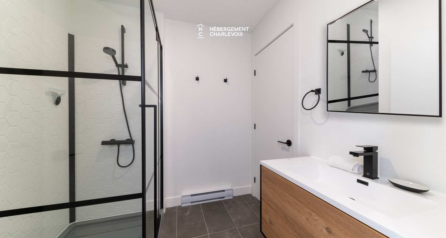 Chalet Grande-Pointe 18 - Is located at less than 200 meters from the chairlift