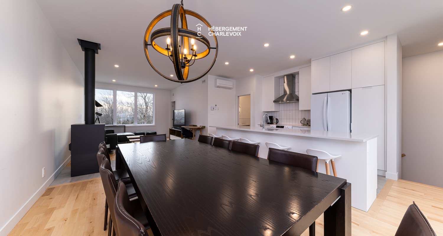 Chalet Grande-Pointe 25 - Is located at less than 200 meters from the chairlift