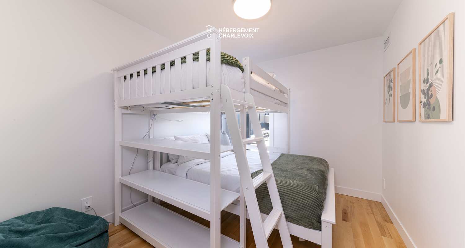 Chalet Grande-Pointe 28 - Is located at less than 200 meters from the chairlift