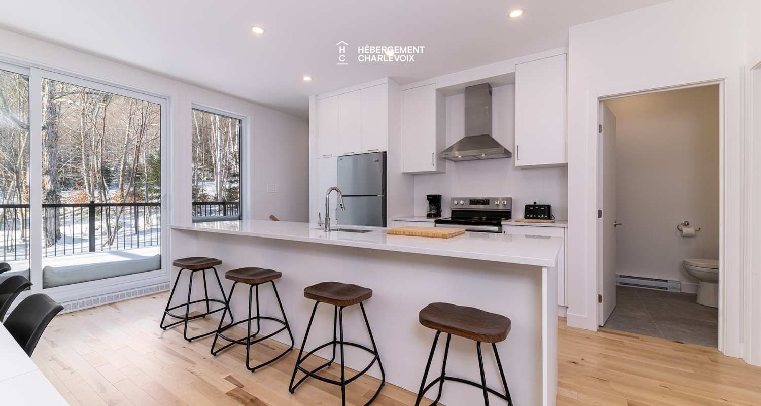 Chalet Grande-Pointe 28 - Is located at less than 200 meters from the chairlift