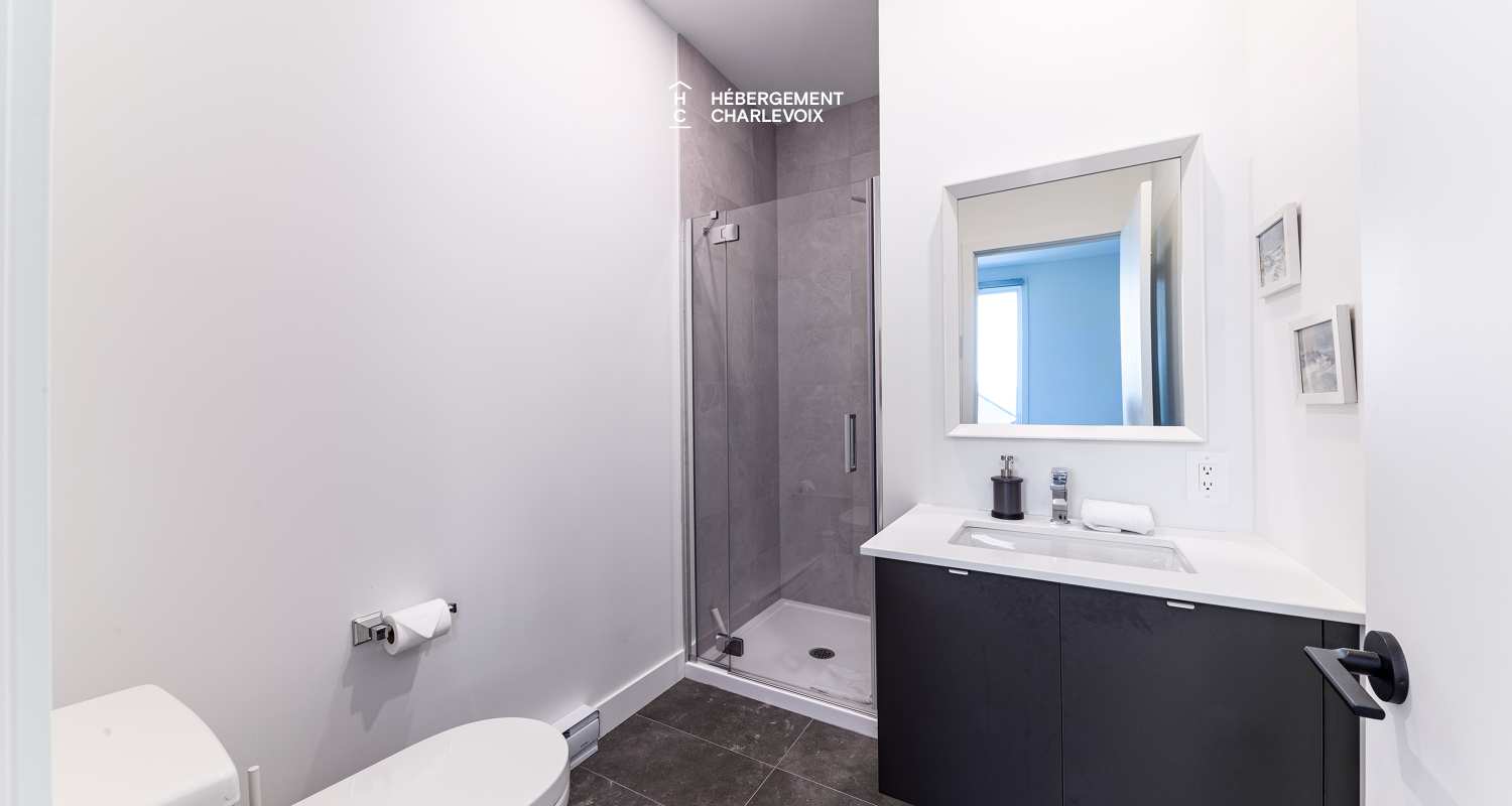 Chalet Grande-Pointe 06 - Idéal pour l'hiver tout comme l'été!