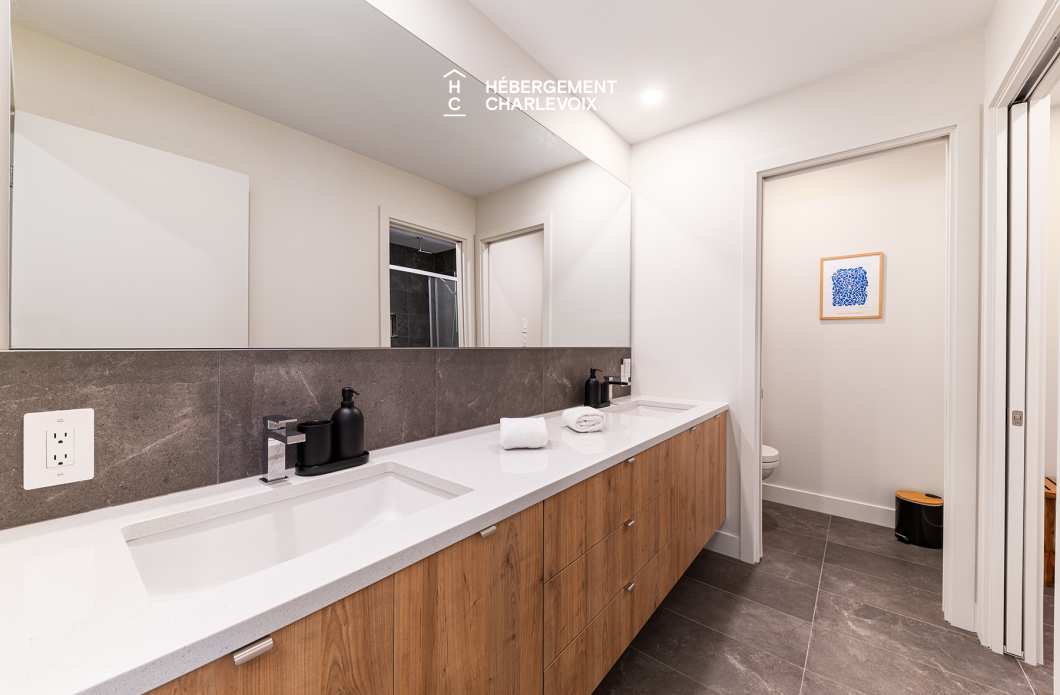 Chalet Grande-Pointe 09 - Idéal pour l'hiver tout comme l'été!